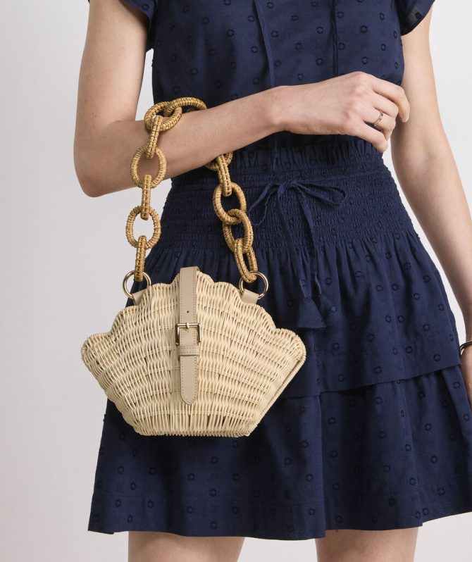 Wicker Clamshell ClutchWicker Clamshell Clutch - Image 2